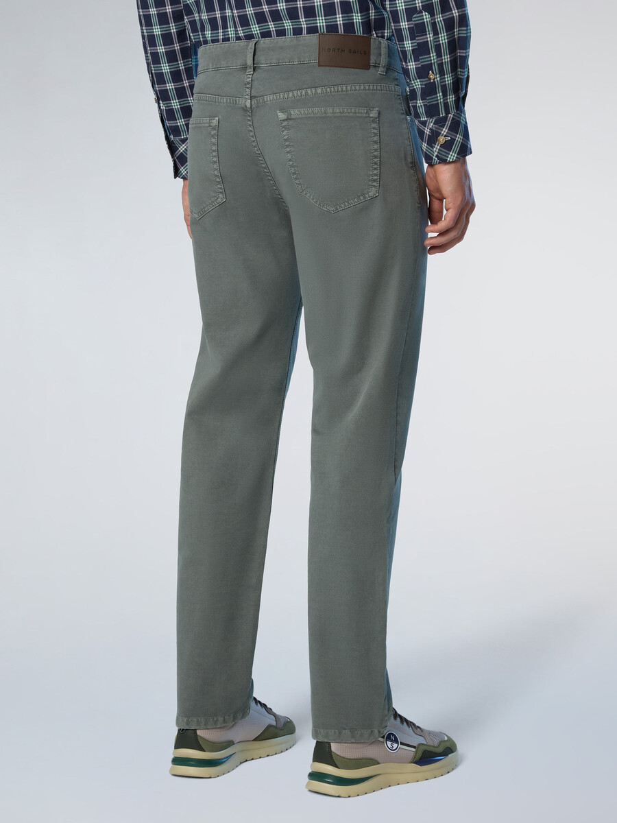 pantalones de sarga rota de cinco bolsillos