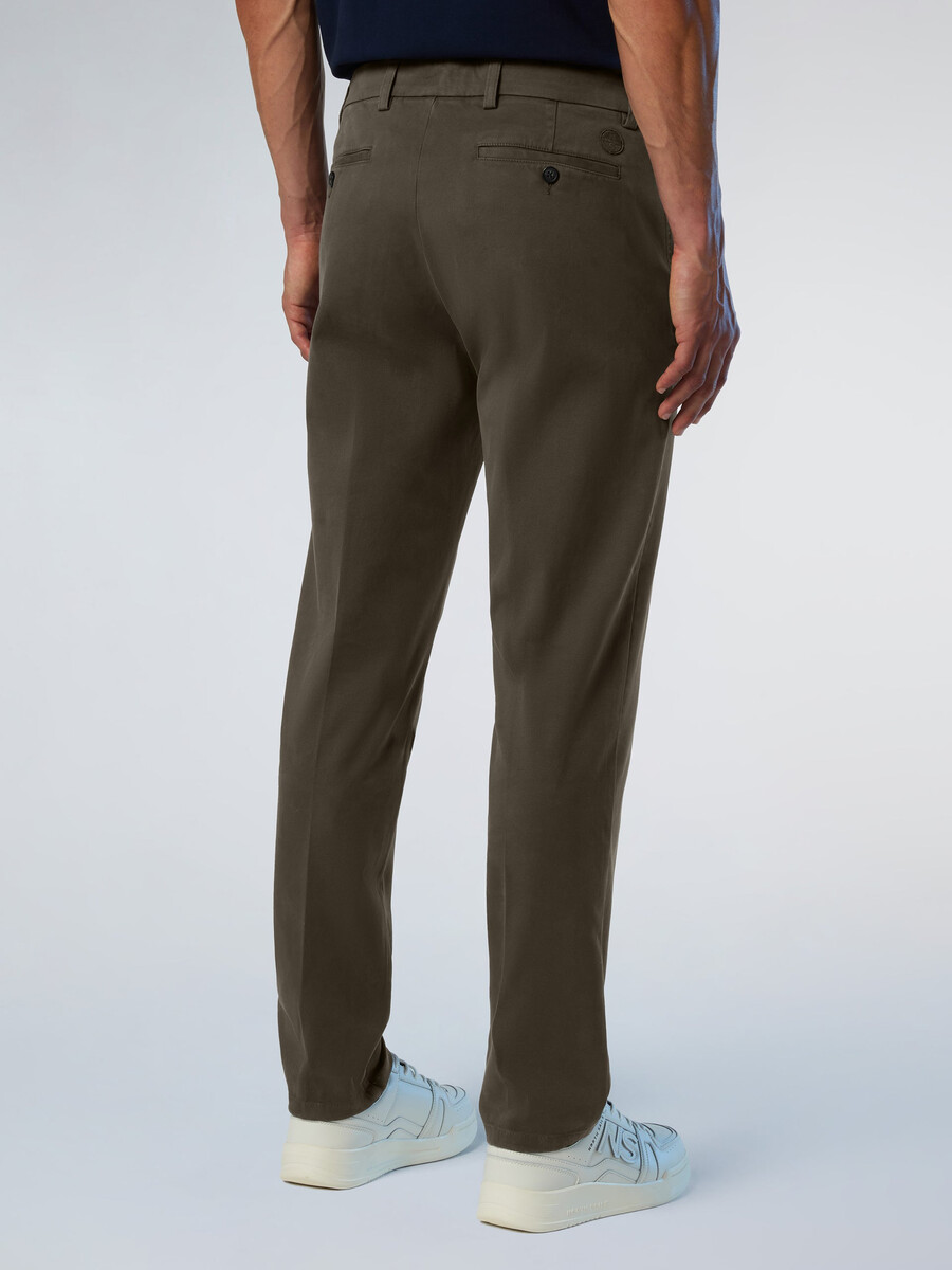 pantalones chinos ajustados defender