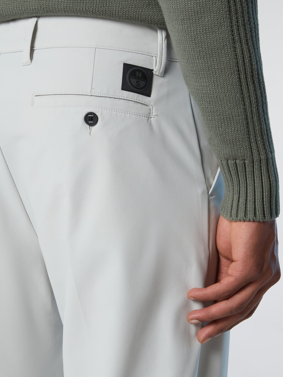 pantalones chinos flex tech