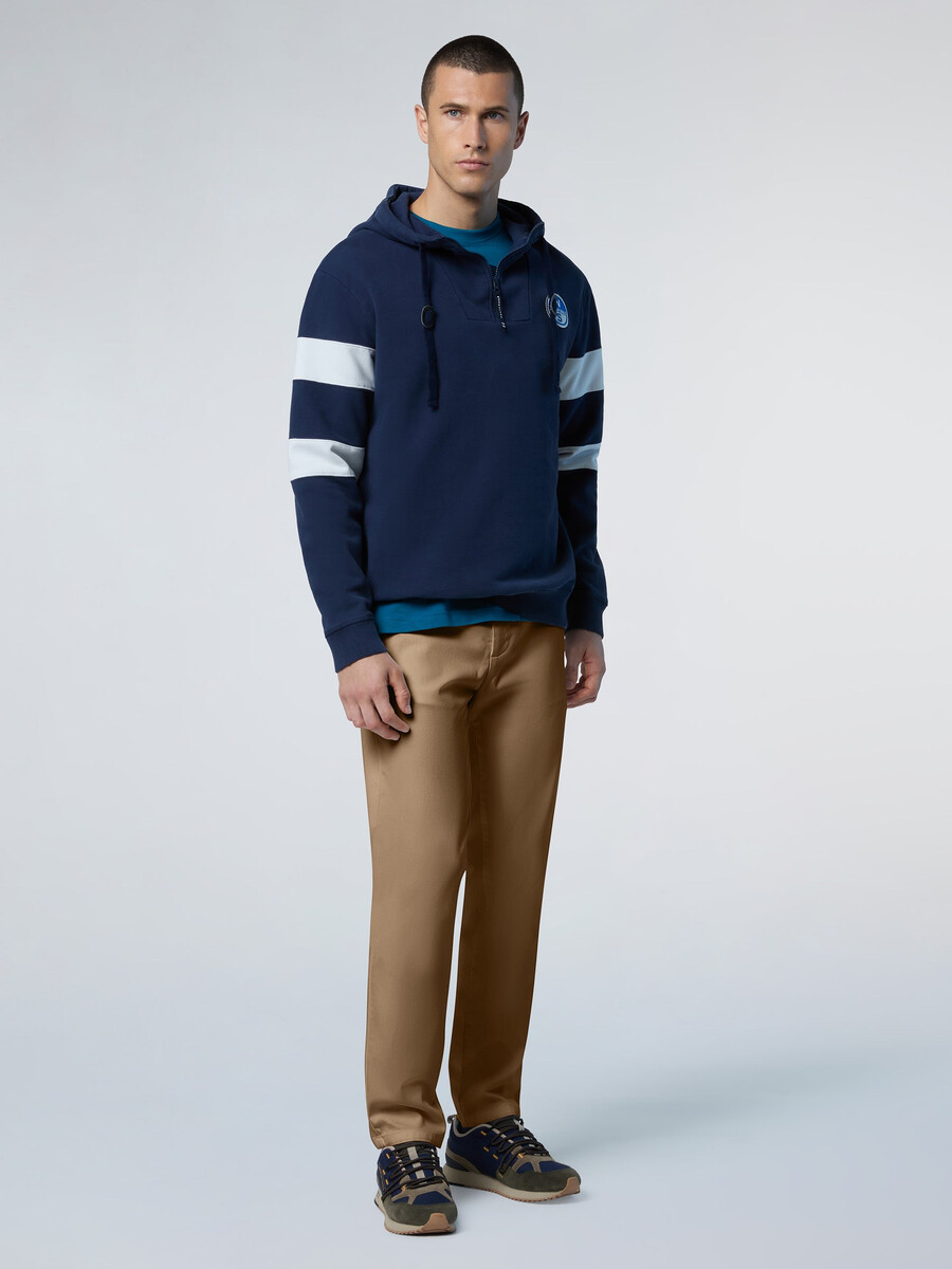 pantalones chinos de gabardina defender