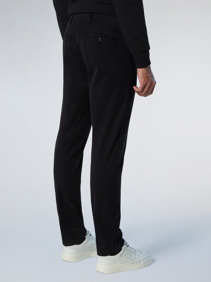 pantalones chinos de gabardina defender