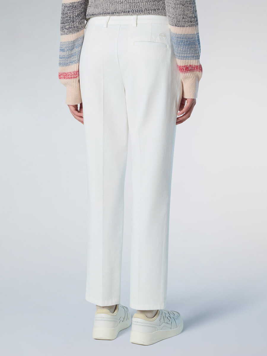 pantalones chinos de pierna recta