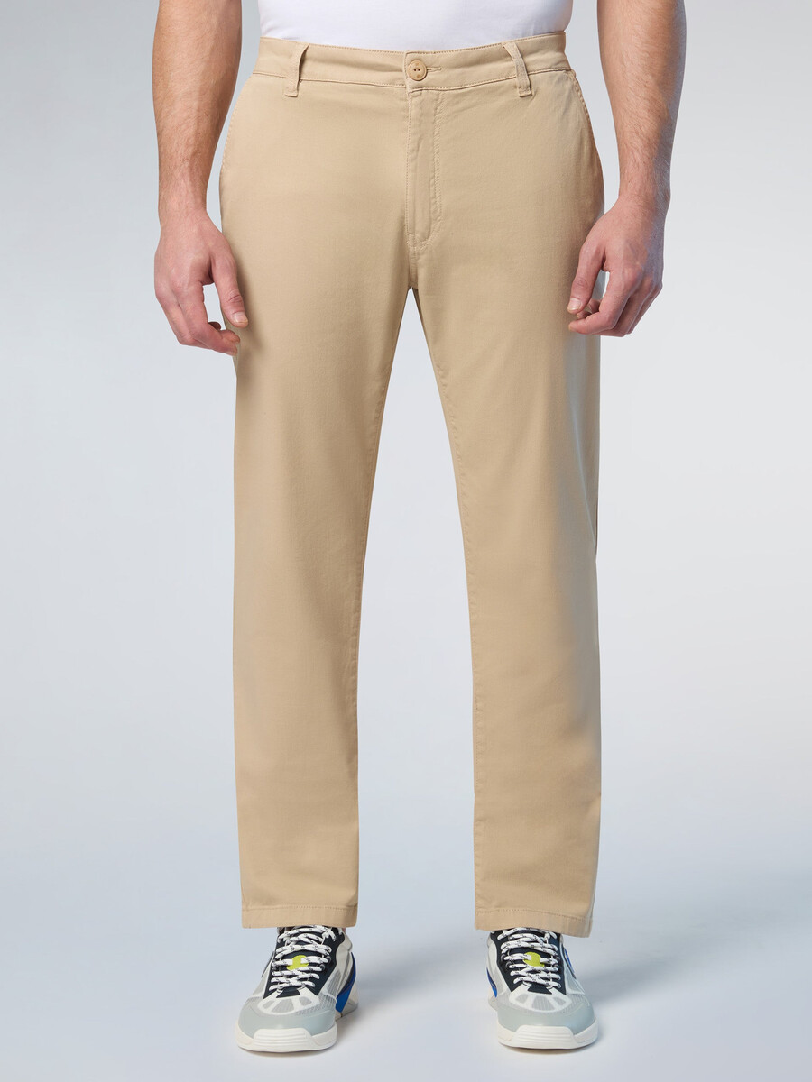 pantalones chinos de gabardina