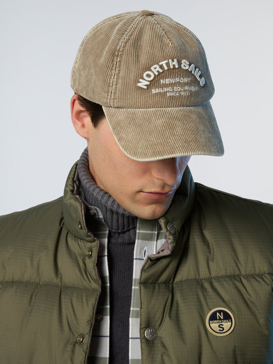 gorra de pana con forro polar