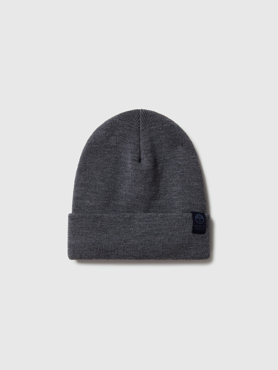 gorro de punto fino con vuelta