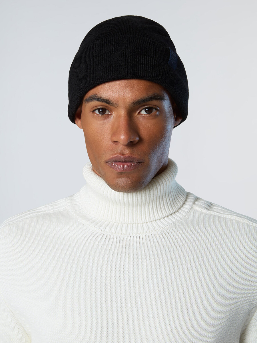 gorro de punto fino con vuelta