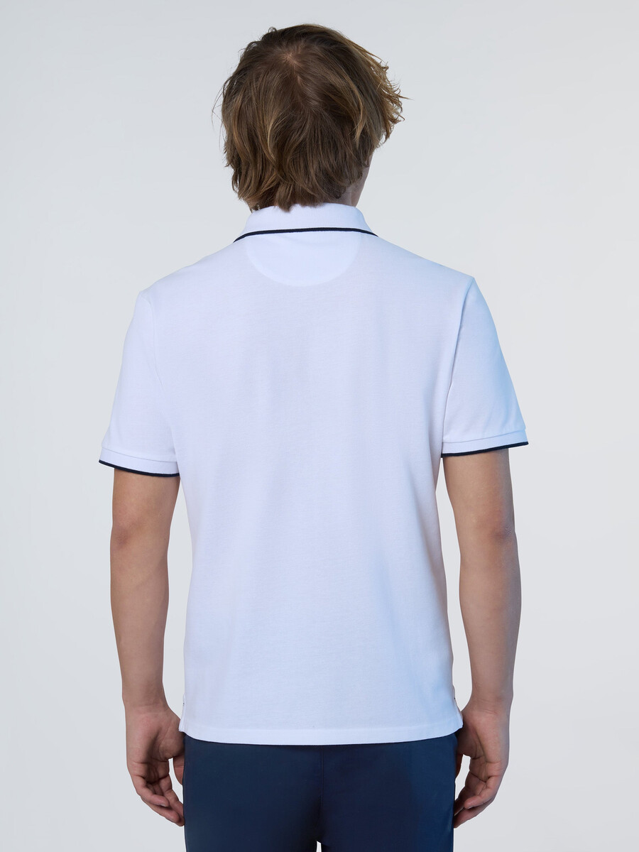camisa polo con estampado de cuello