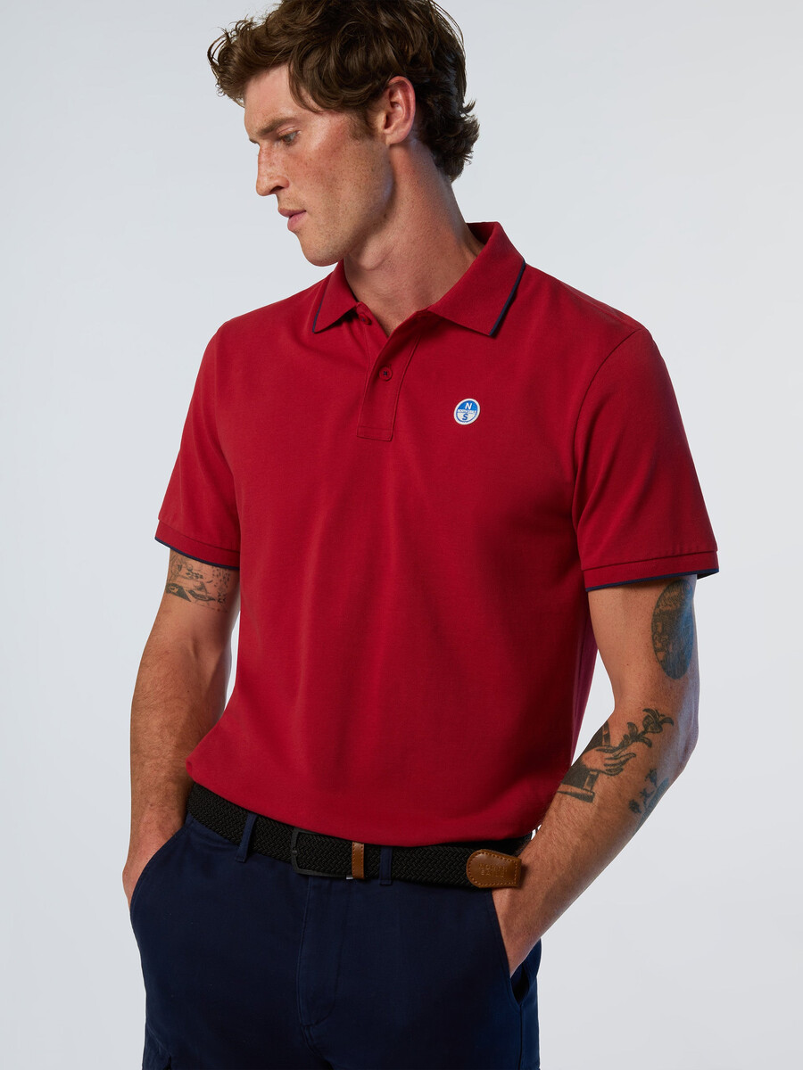 camisa polo con estampado de cuello