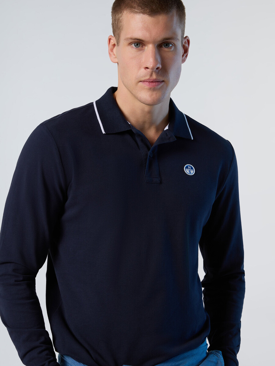 polo de manga larga con estampado en el cuello