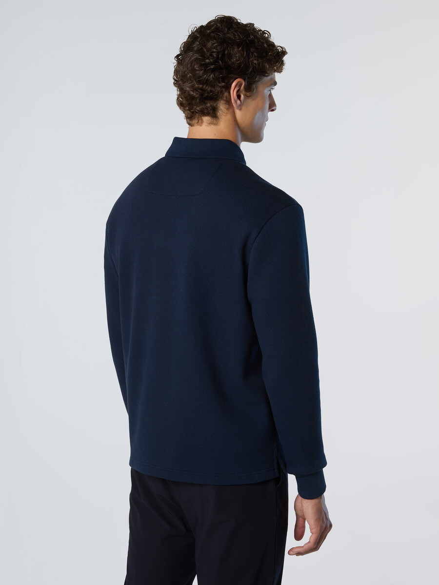 camisa polo con bolsillo en el pecho