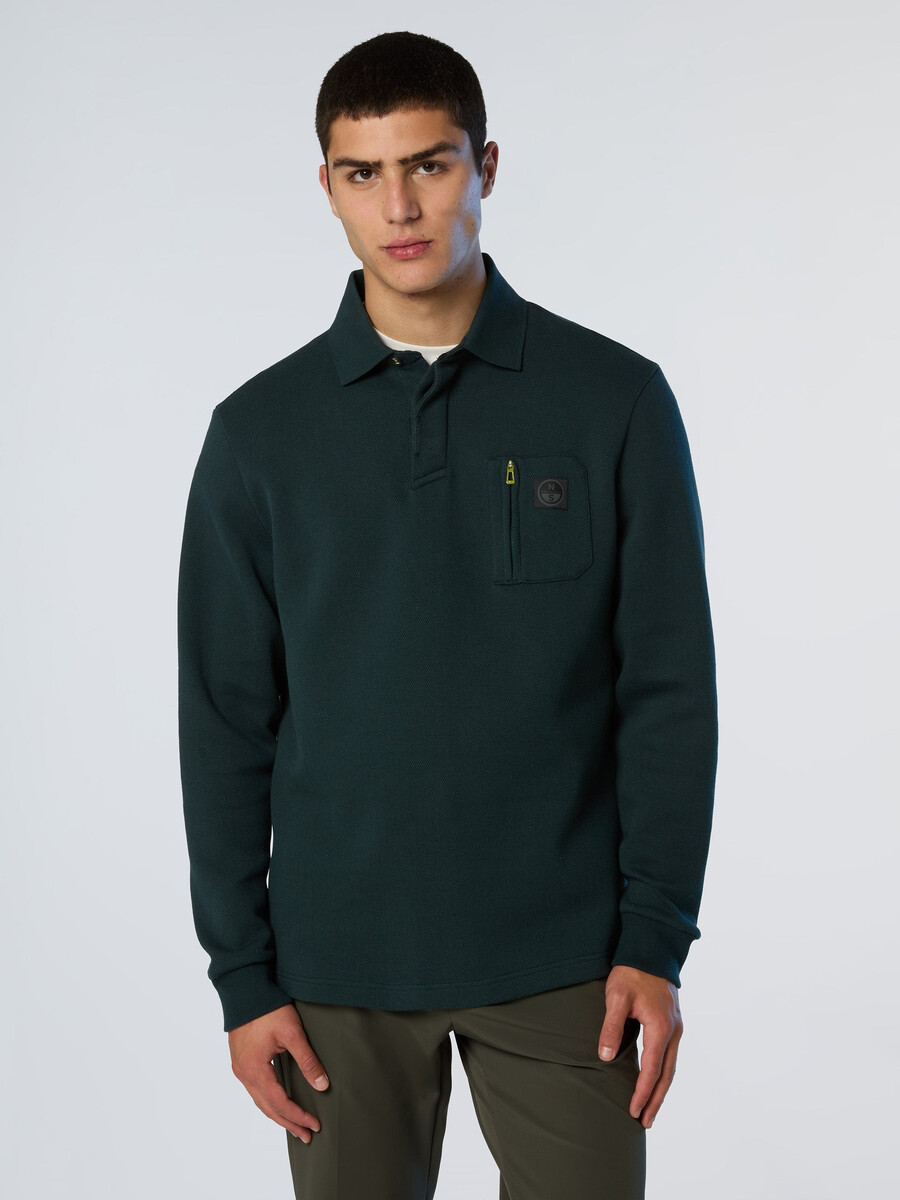 camisa polo con bolsillo en el pecho