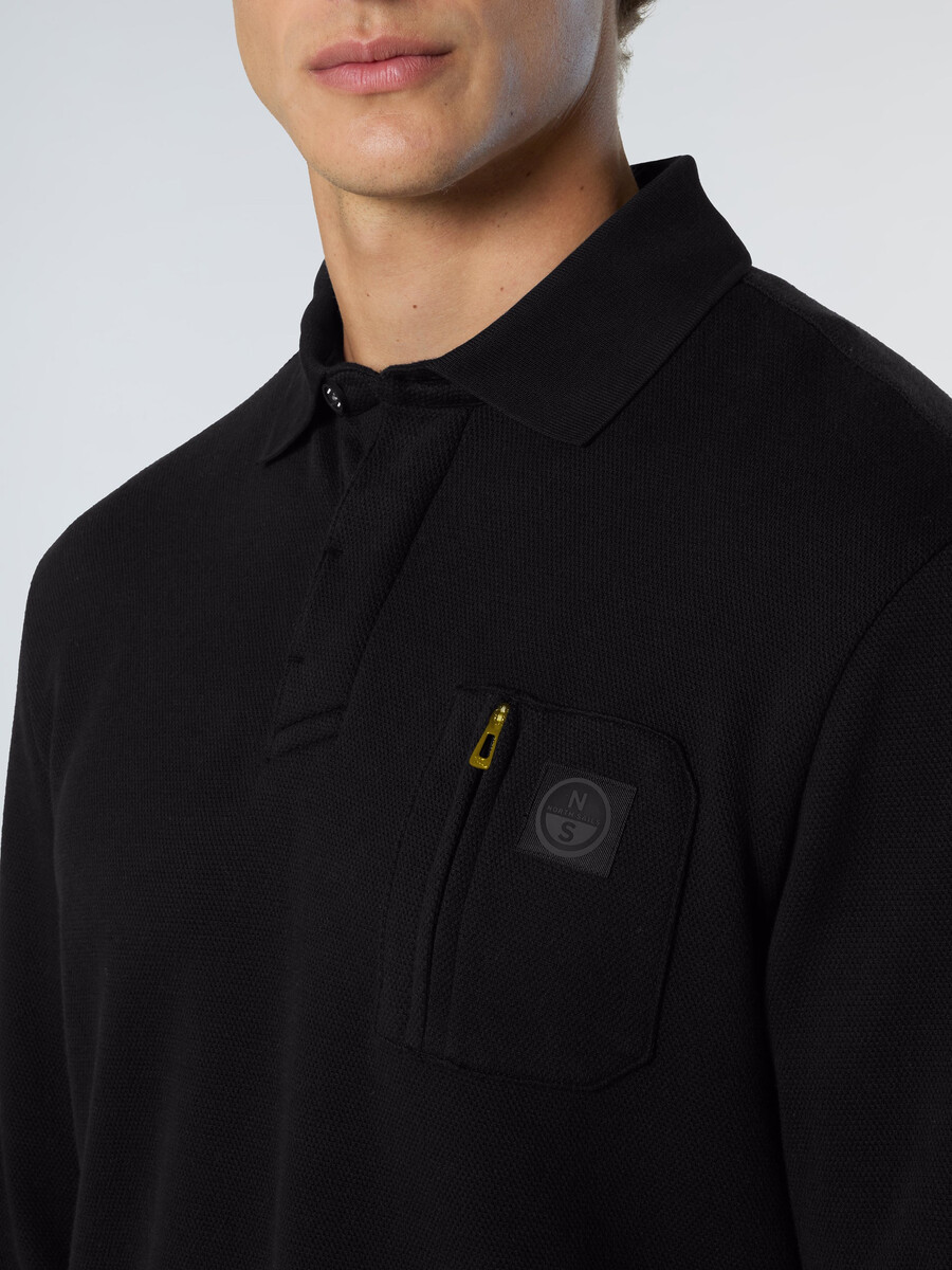camisa polo con bolsillo en el pecho