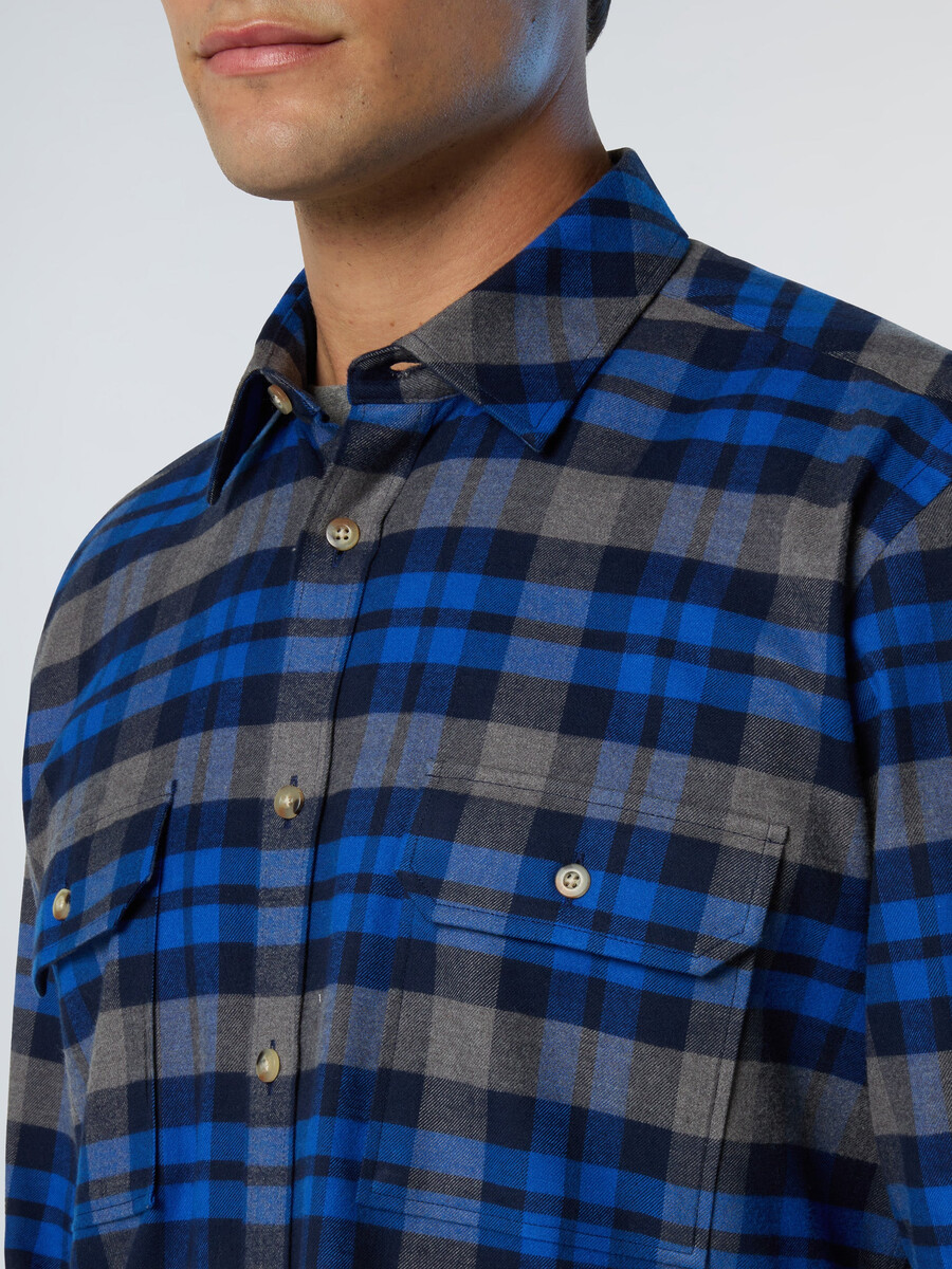 camisa de franela a cuadros