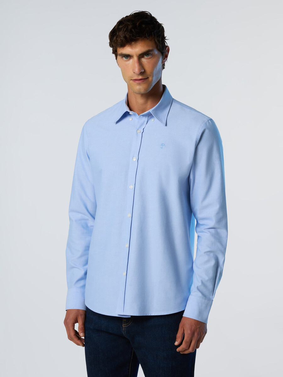 camisa oxford con logo bordado
