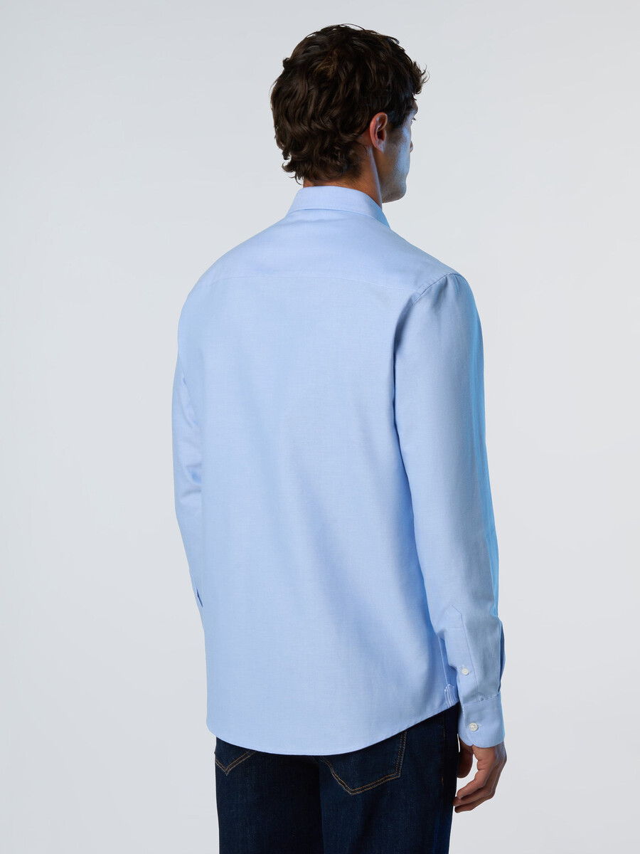 camisa oxford con logo bordado