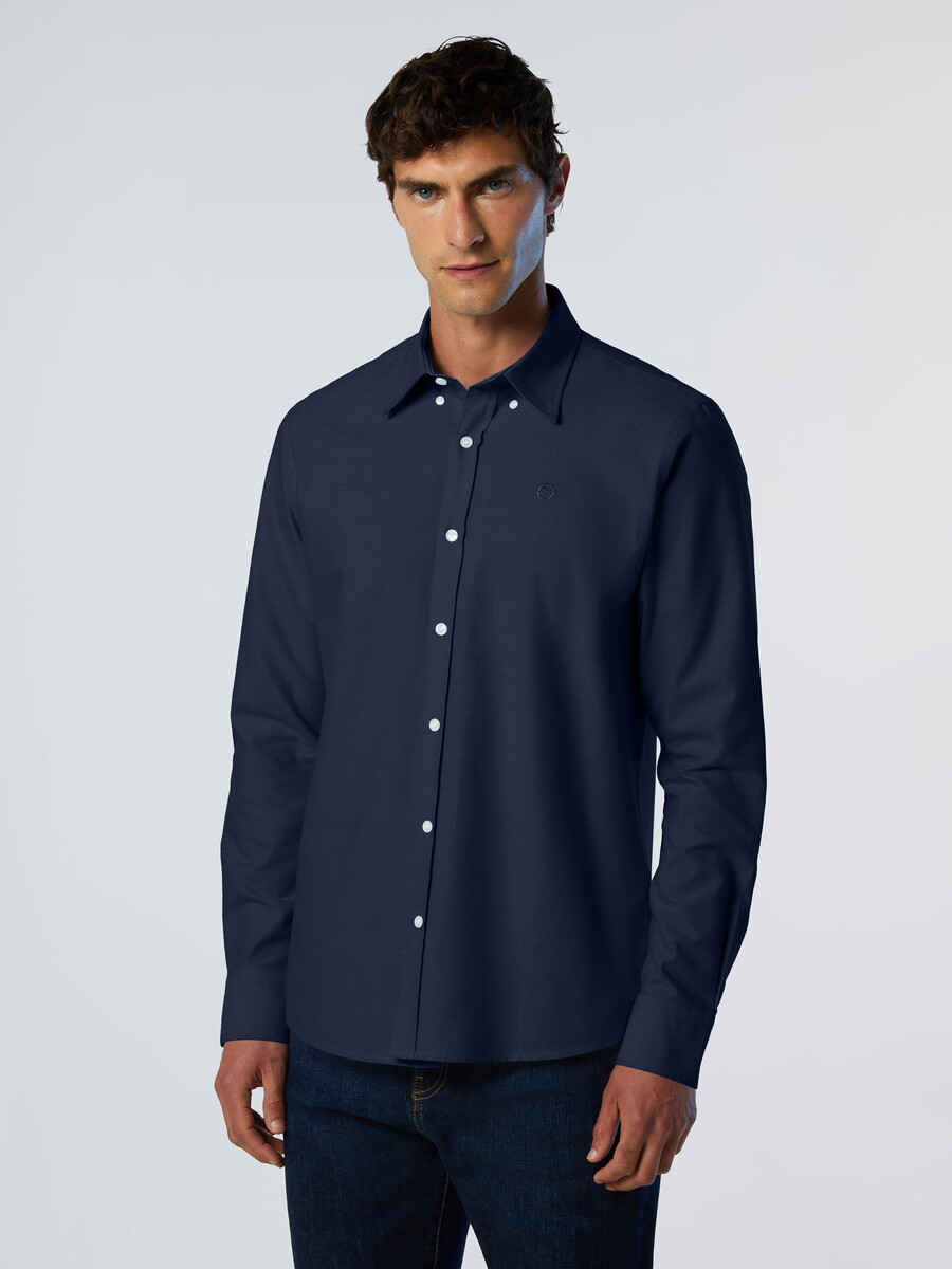 camisa oxford con logo bordado
