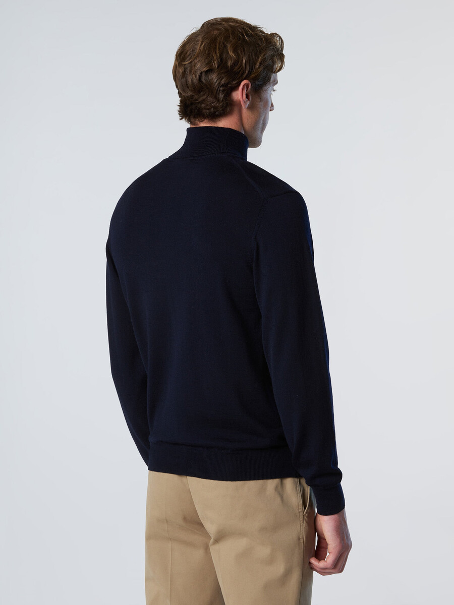 suéter de cuello alto de lana merino