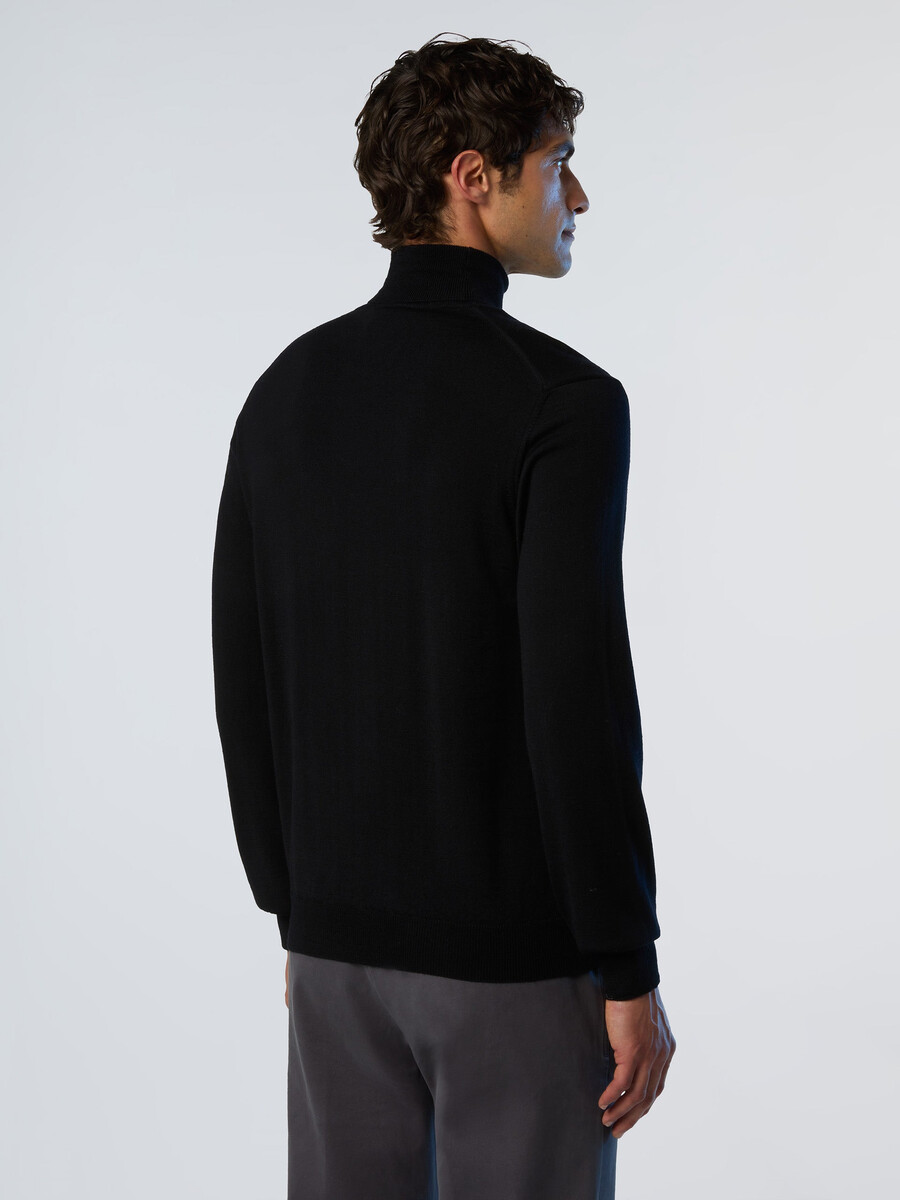 suéter de cuello alto de lana merino