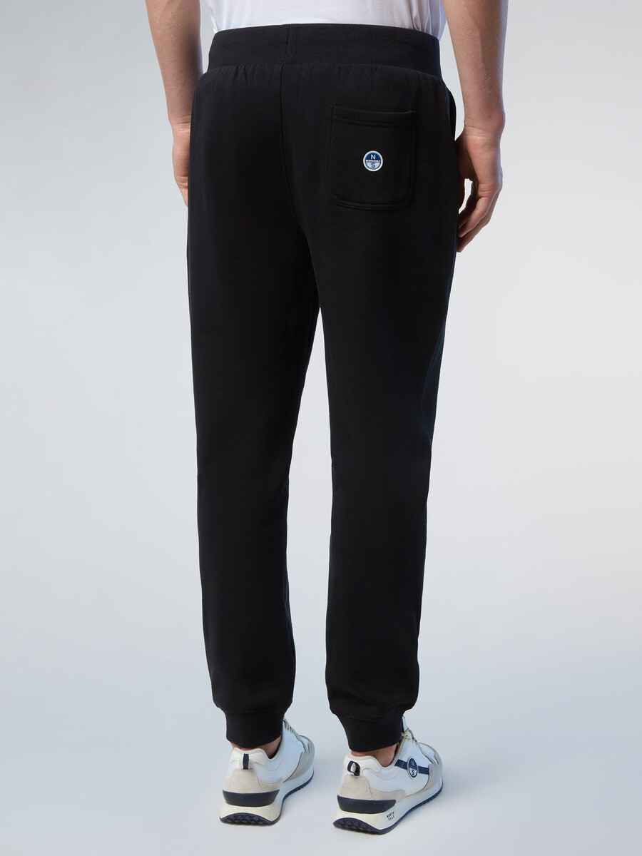 pantalones deportivos con parche de logo
