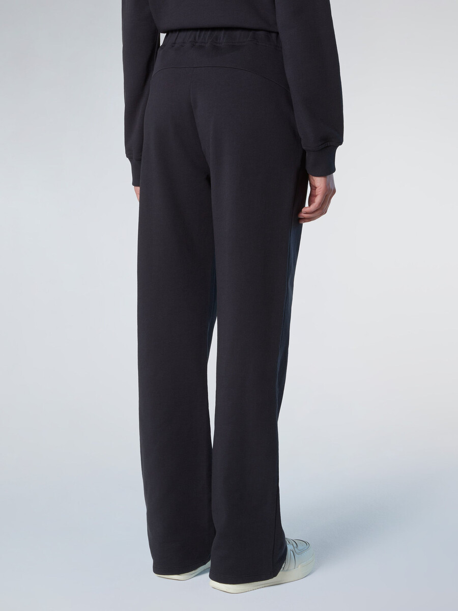 pantalones de chándal con canesú en la espalda
