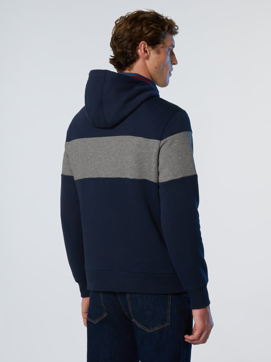 sudadera con capucha de rayas largas