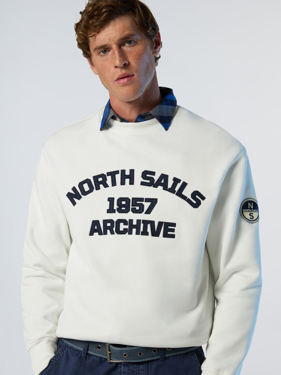 sudadera de archivo con ojales