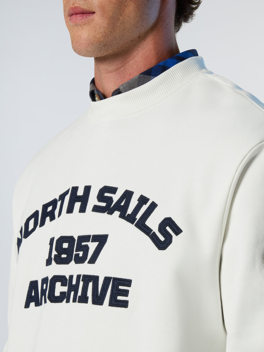 sudadera de archivo con ojales