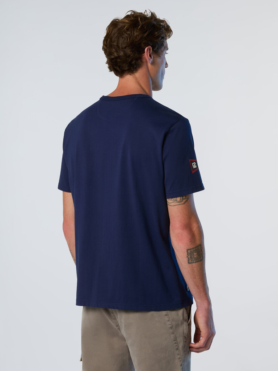 camiseta con estampado de vela
