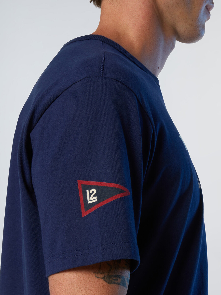 camiseta con estampado de vela