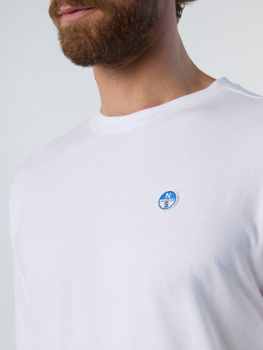 camiseta de manga larga con parche de logo