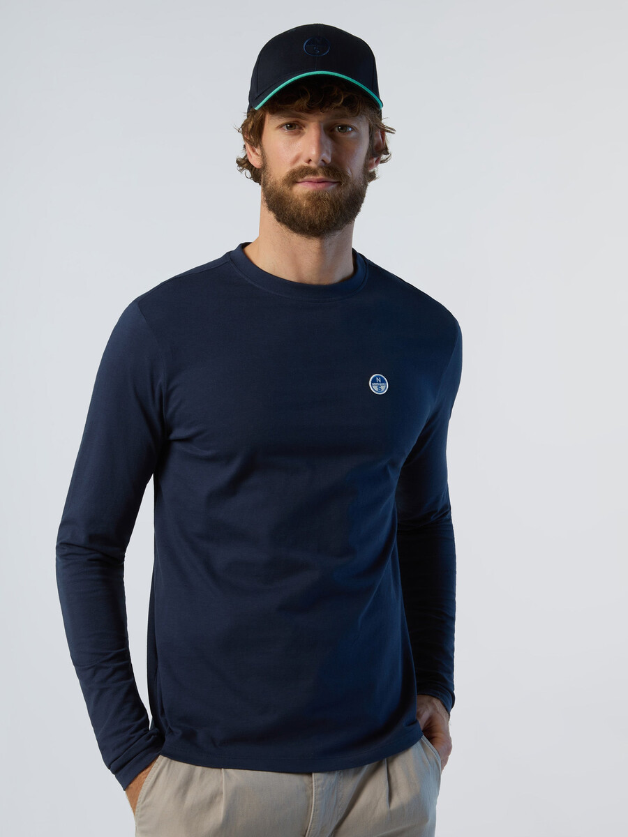 camiseta de manga larga con parche de logo