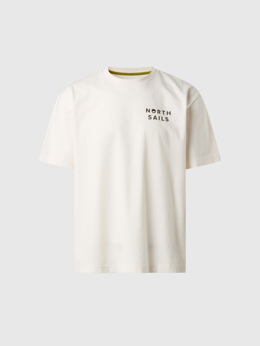camiseta con estampado gráfico