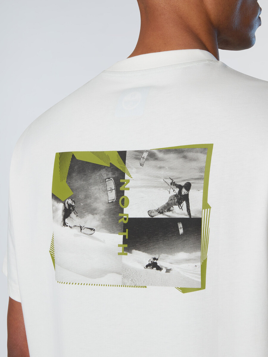 camiseta con estampado gráfico