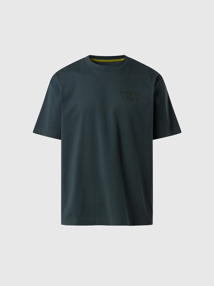 camiseta con estampado gráfico