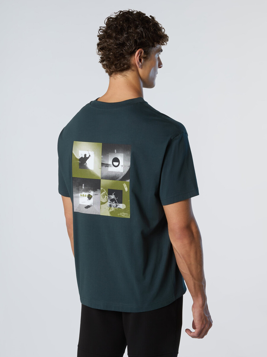 camiseta con estampado gráfico