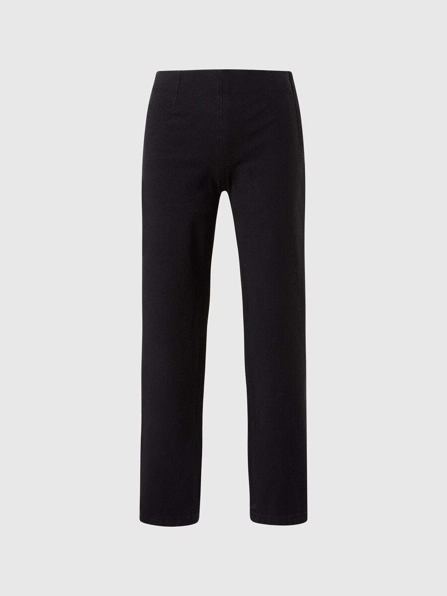 pantalones ajustados con pinzas